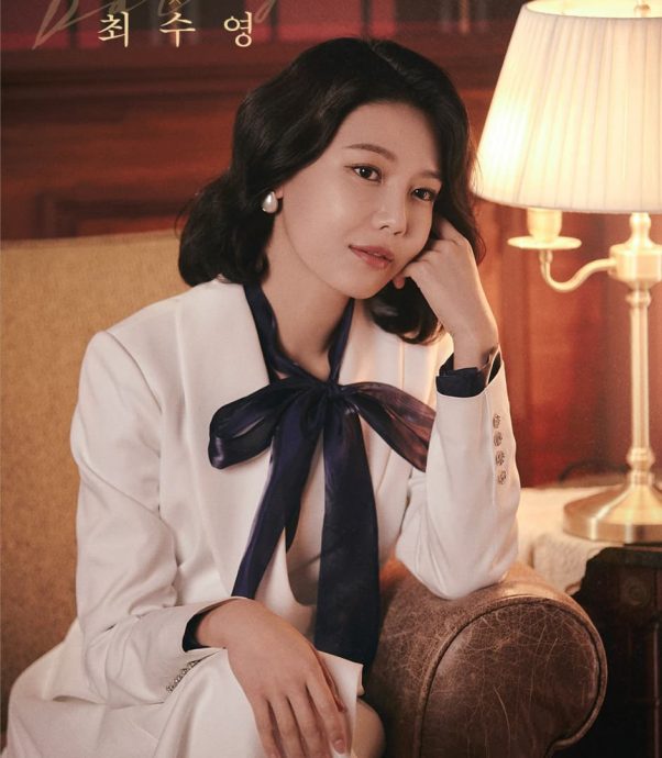 少时秀英更衣遭偷拍 台下快门声不断观众暴怒