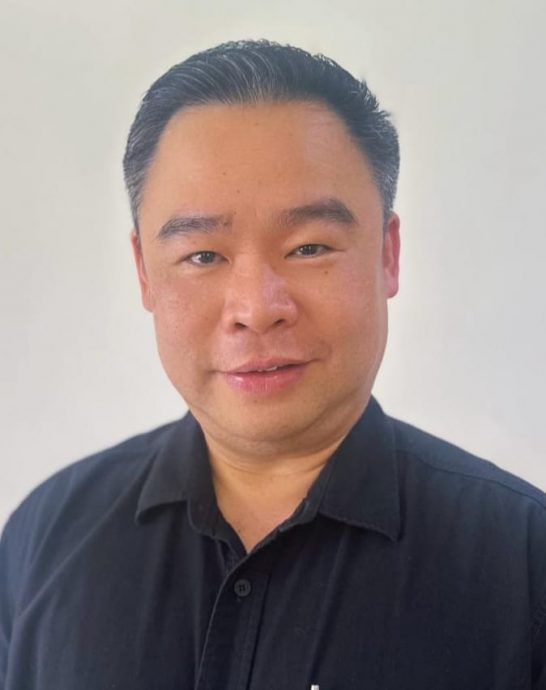 **己签发**柔:第二版头条:【特稿】政府调高糖饮税,受访民众:获鼓励少摄糖