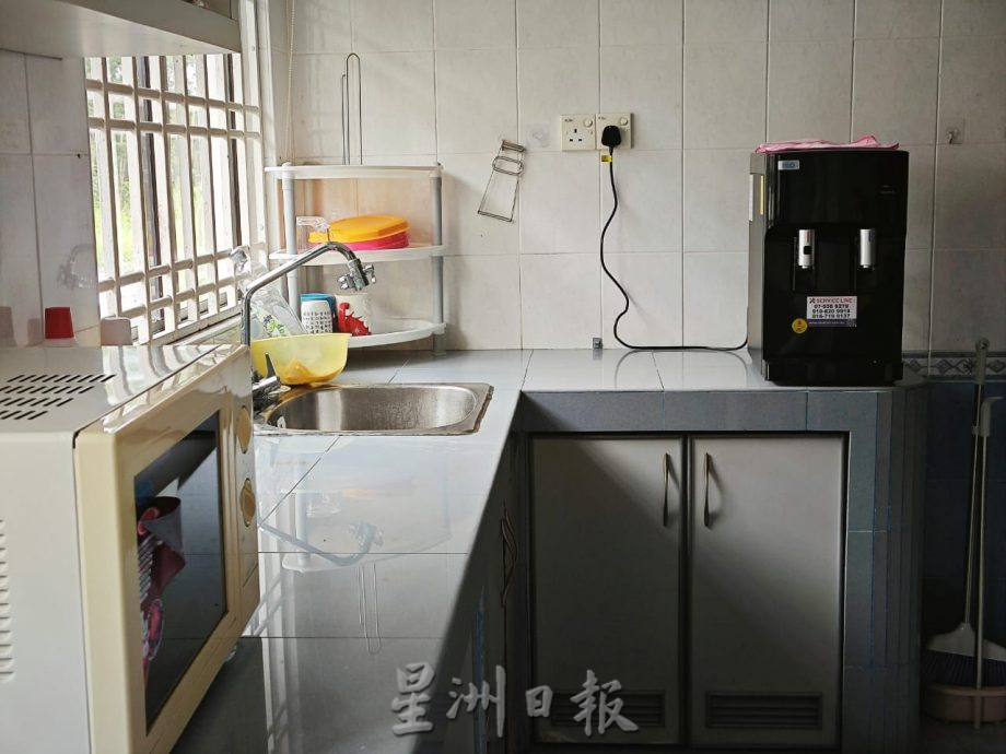 **已签发**柔：封面：【善心美事】：“彩虹屋”抚慰人心，奥斯丁狮子会为癌症童家属提供住宿