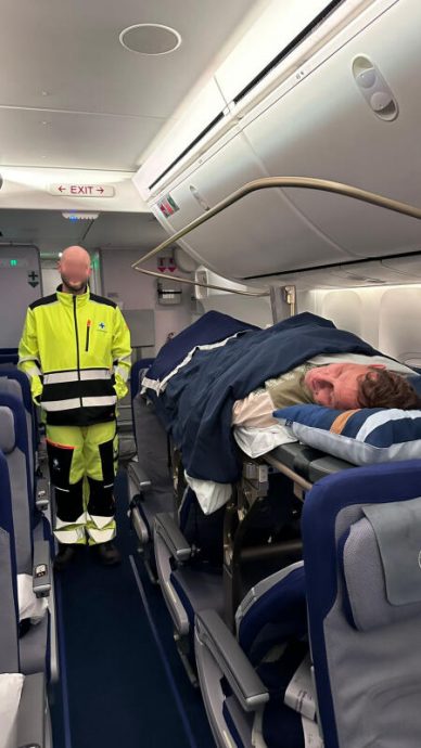 *已签发*柔：狮城二三事：旅布拉格中枪 狮城商返新首句话：想吃鸡饭