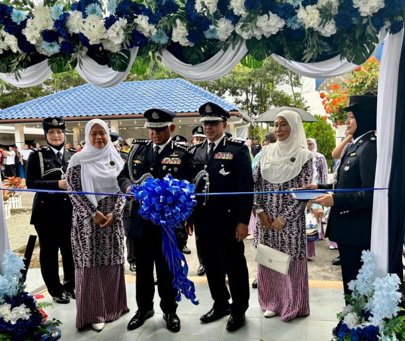 **已签发**柔:第二版头条:柔警方已动员近千警力,与各单位配合救灾