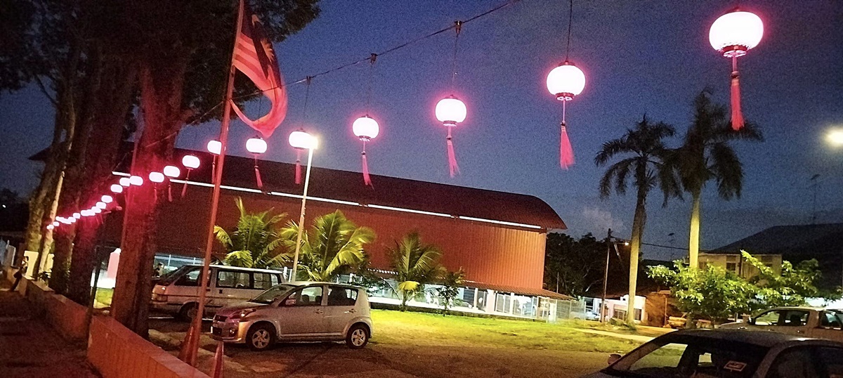 **已签发**柔:超过100人参与,古来新村及新港新村大扫除迎新年