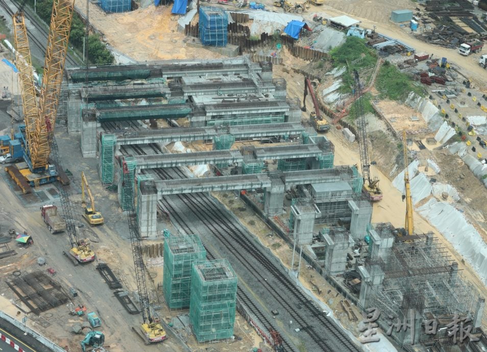 **已签发(11日10am发布)**囯(12日见报):独家专访MRT CEO 4之2:属跨国境交通,RTS无法延长路线