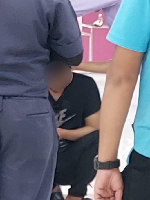 疑精神错乱,兄先自残后攻击弟