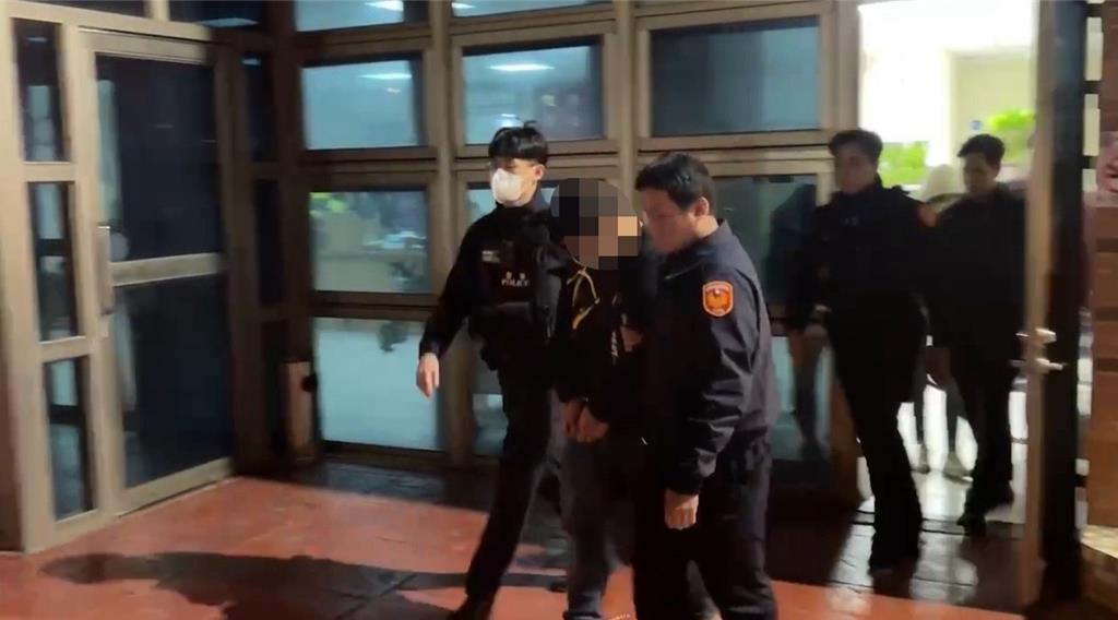 带女儿吃夜宵父被误认情敌 遭醋男纠众砍断脚趾