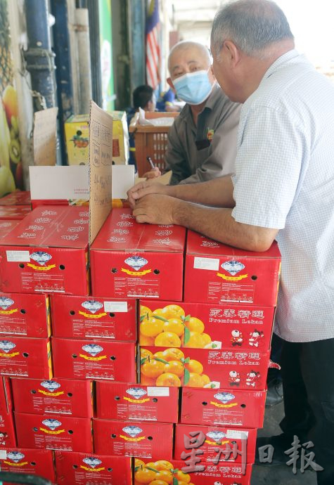 年柑上市啦!果肉成熟饱满香甜多汁 品质胜去年
