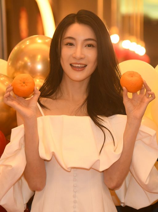 开心佘诗曼封3料视后 林夏薇许愿合作