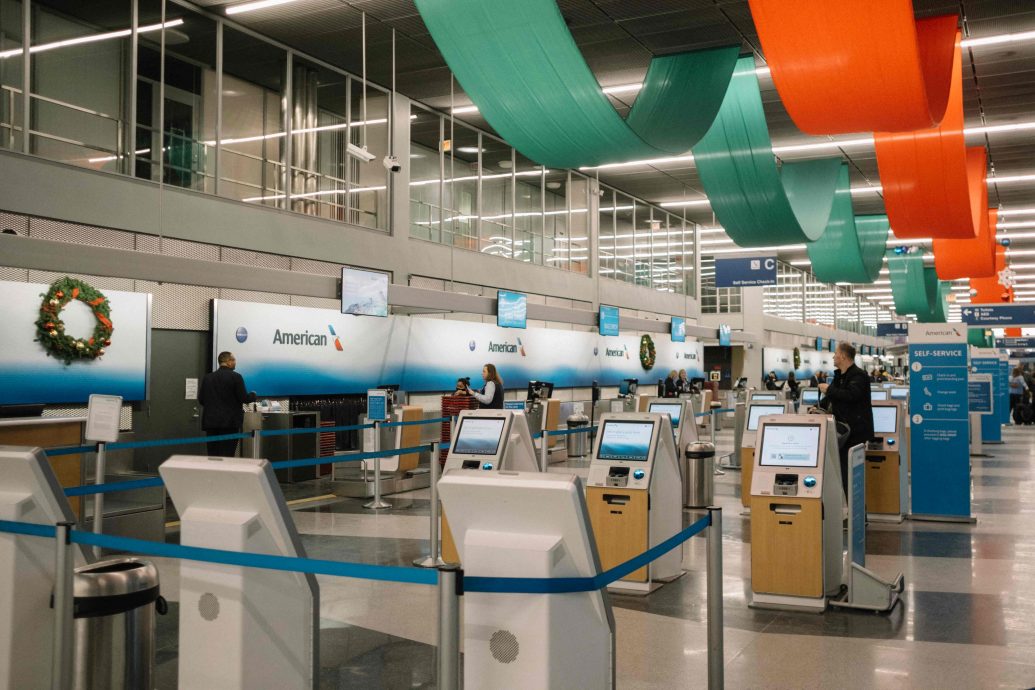 强大冬季风暴来袭美国中西部急冻 7500航班取消延误 