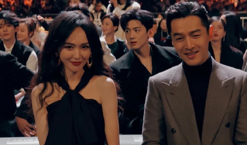 微博之夜|杨紫3度封Queen 杨幂获公益奖遭质疑