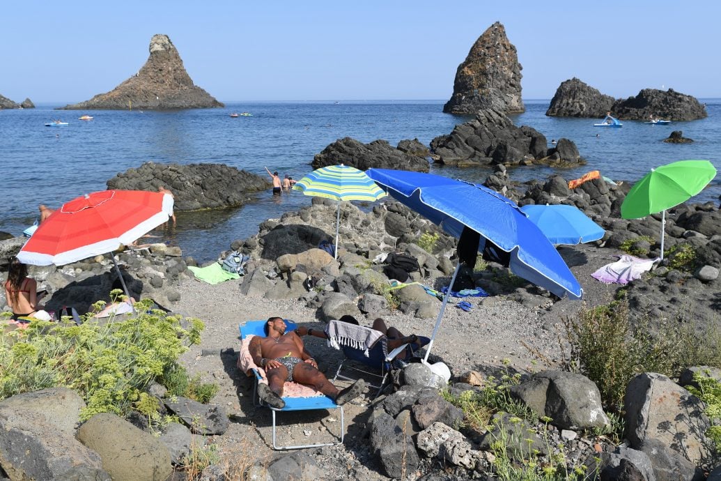 意大利西西里岛录得48.8度 创欧洲大陆高温纪录