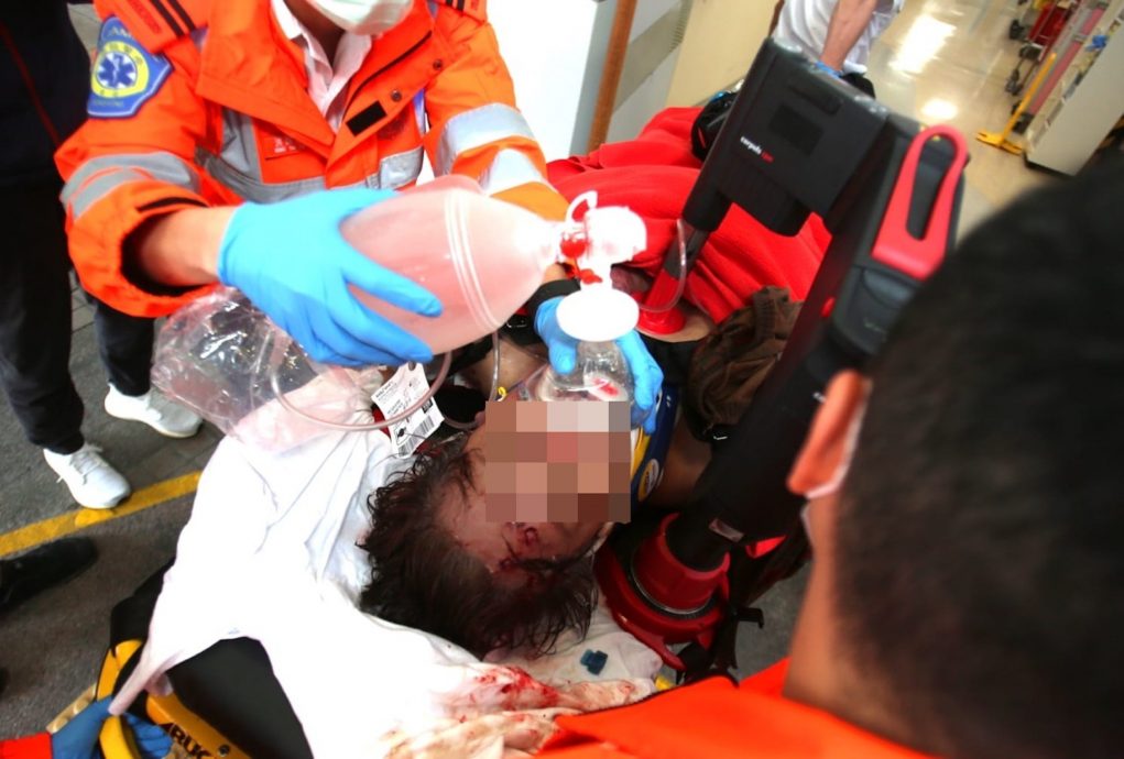 打卡拍照乐极生悲 姐坠海弟救人酿2死