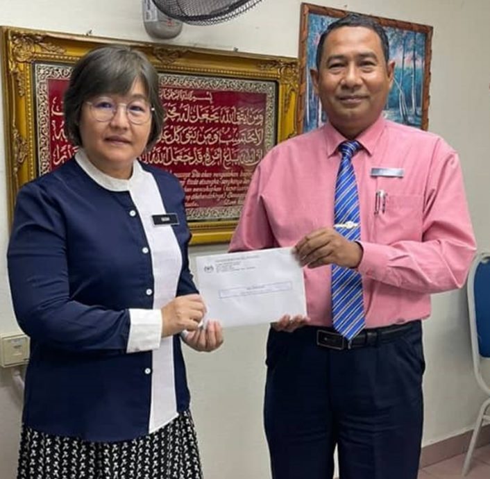 拉律峇登与司南马县 4所华小迎来新校长