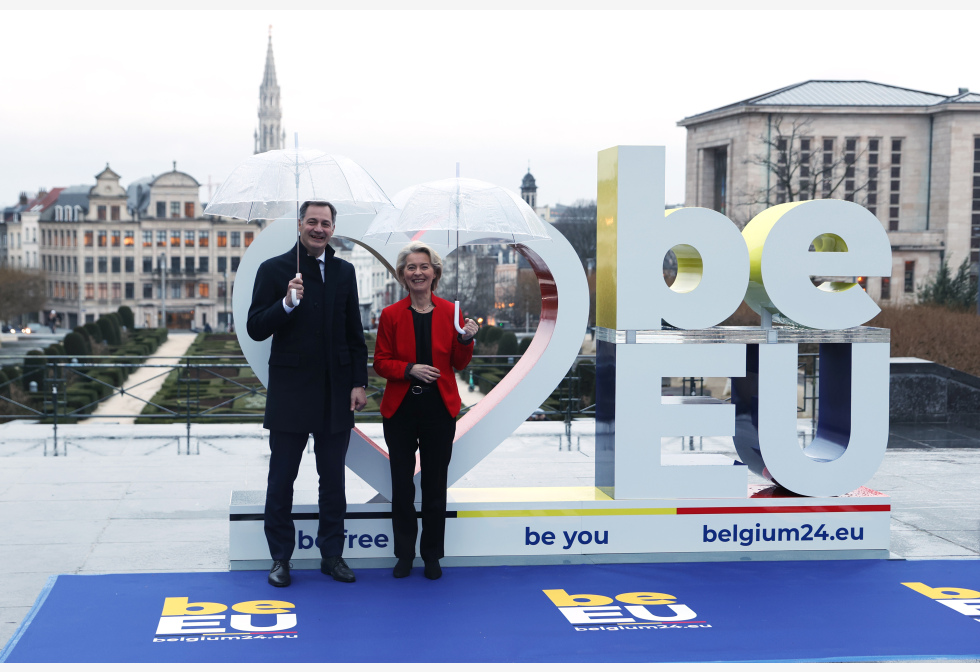 接任欧盟轮值主席 比利时首相访华行受关注