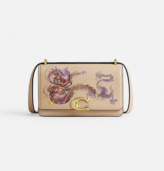 时尚品牌的龙年系列 和你想像的不一样！