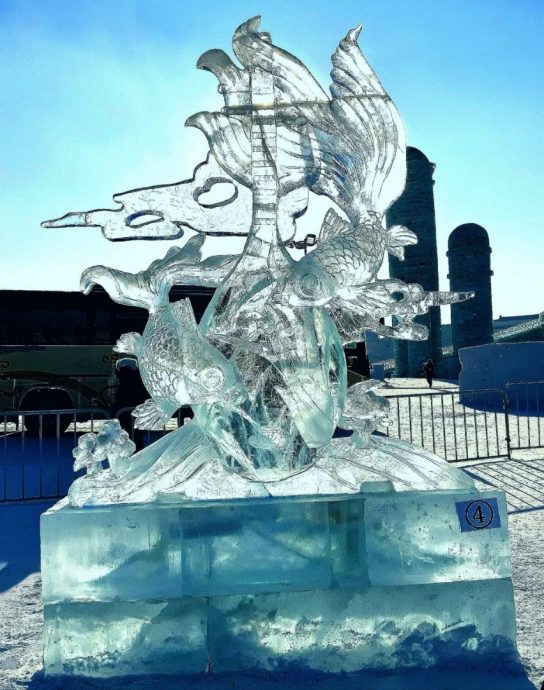 暖势力/冰雕艺术家得奖背后