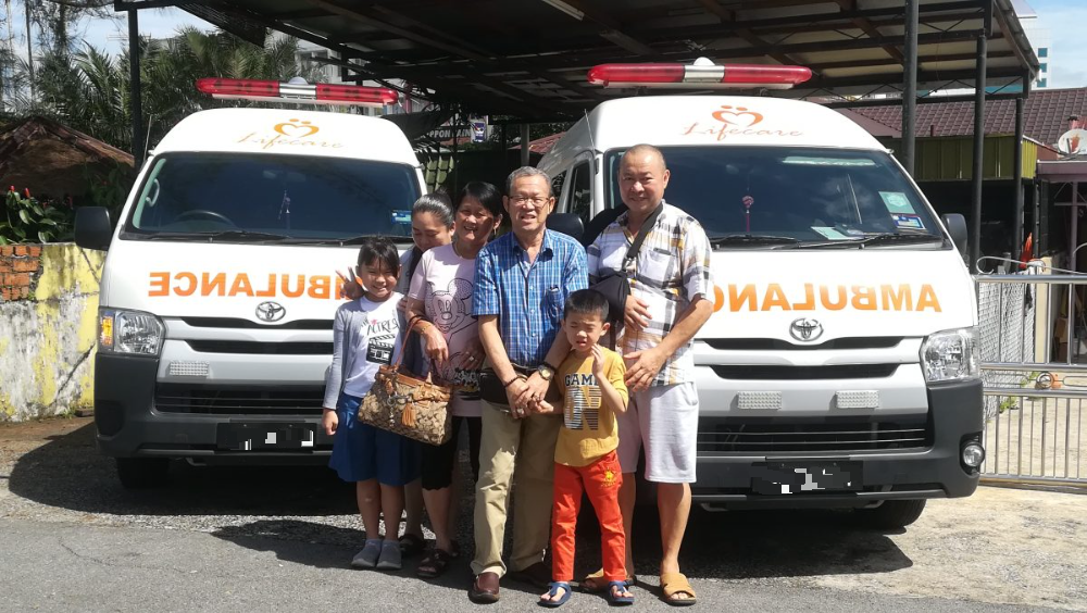 商人虽因疫情结束生意,仍毅然捐款10万令吉行善