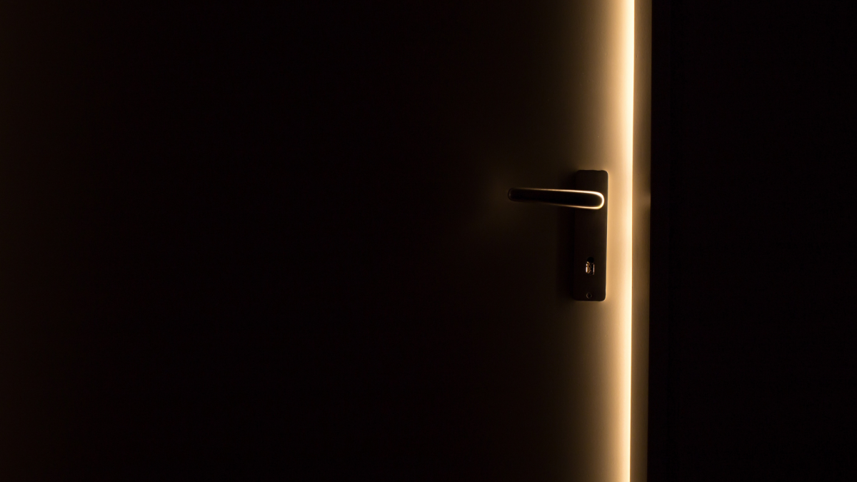 本地艺人孩子被女佣拐走!主谋竟是前夫