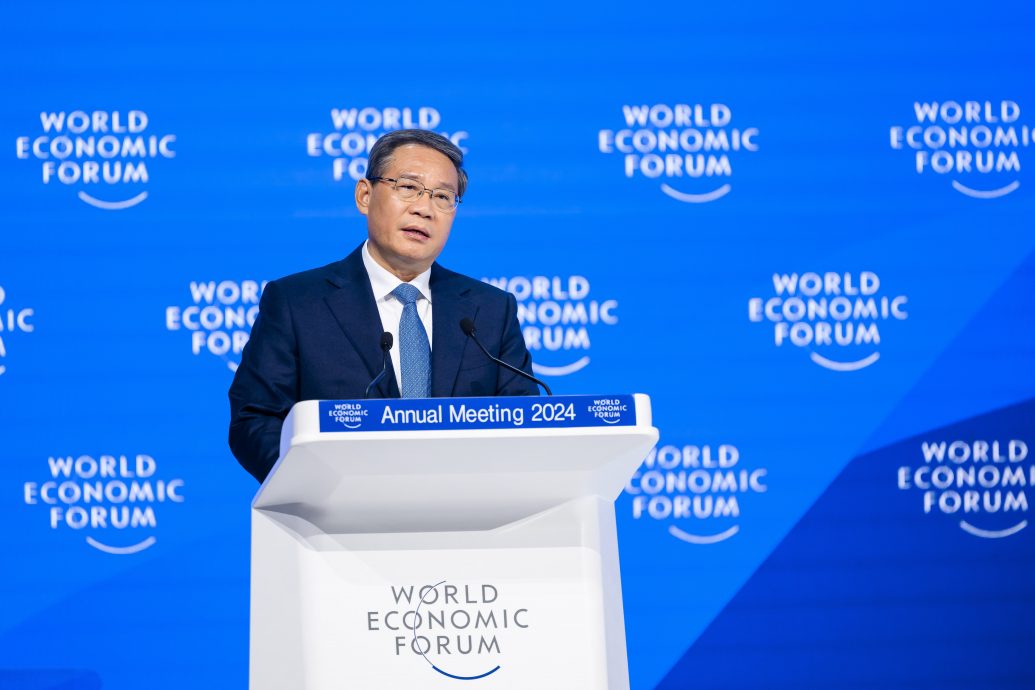 李强谈AI治理:要坚持以人为本、普惠包容