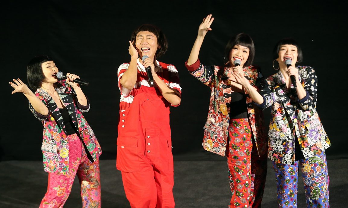 李铭忠新剧裸上身晒腹肌 遭吴俐璇吐槽“没看头”