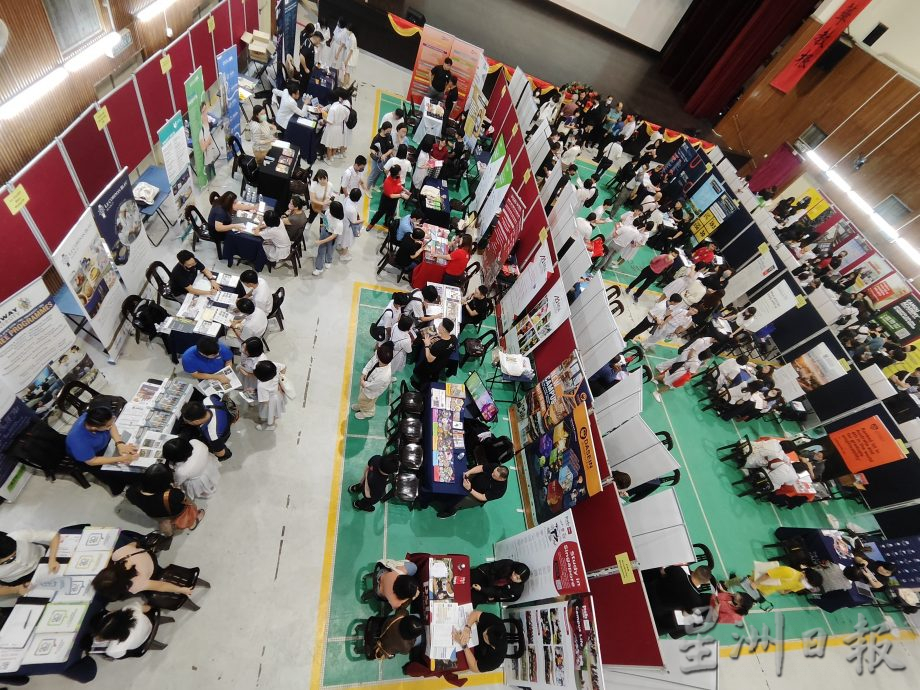 柔: 配合统考与海外大学期末 宽中升学展展延1与7月办