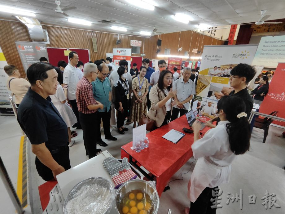 柔: 配合统考与海外大学期末 宽中升学展展延1与7月办