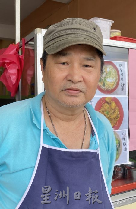 柔:【民生特工队】::武吉仕砵火车轨道旁道路坑洞处处令人忧