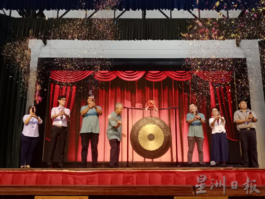 柔：加上至达城分校学生  宽中明年逾2000人毕业 