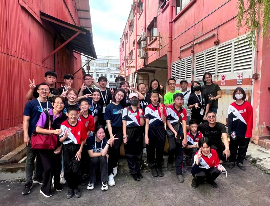 柔:封面:善心美事: 慢飞天使参与摄影活动,走入社区打破刻板印象