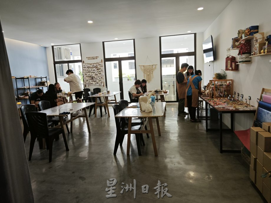 柔:时尚记事簿:见报日1月13日:疗愈手作香薰正悄悄掳夺时下年轻男女的心。