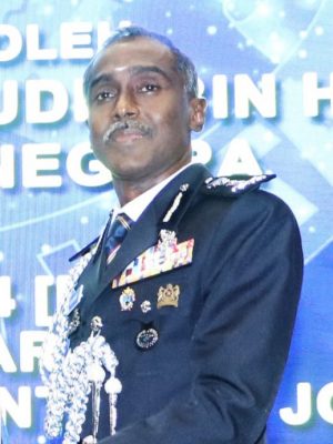 柔：柔总警长古玛甫上任  雷霆扫黄捕67男女