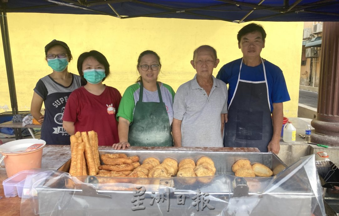 柔:食客指路:三合港油条(9/1见报)