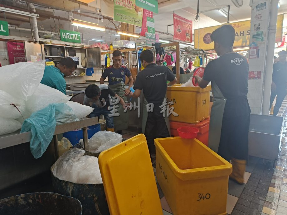 槟市厅巴刹设4水箱 商贩纷赞好