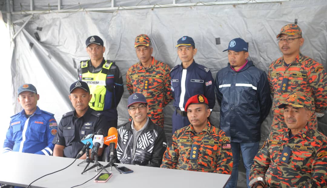 法医组将鉴定男死者身份 金马仑土崩第三具尸体寻获