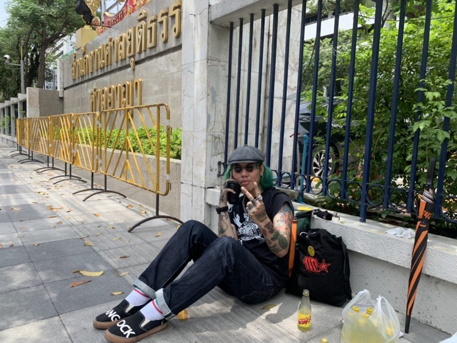 泰民运人士侮辱王室罪成 判监50年创最长记录