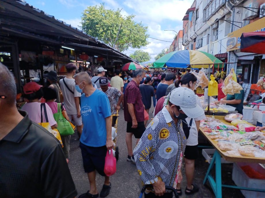 版头-大都会/安邦太子园早市年货市场热爆,SUKE开通后,也迎来30至40%的外客