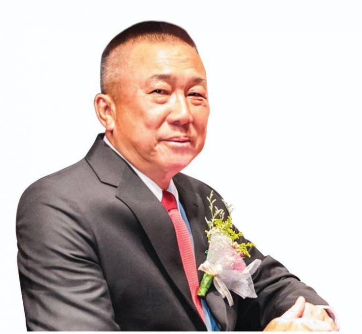 独家 | 新车遭销售员撞损怎办?林正福:已签文件只能索赔保险