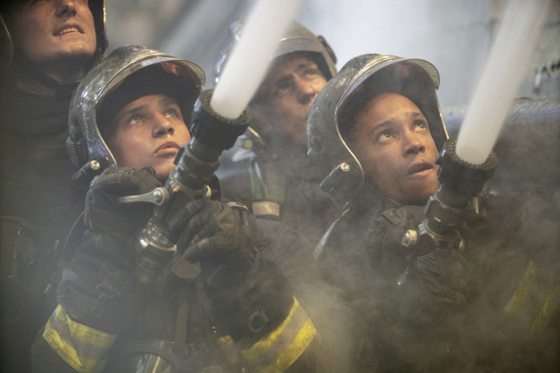 王晋恒／《浴火圣母院》人间是一个更为巨大的火场