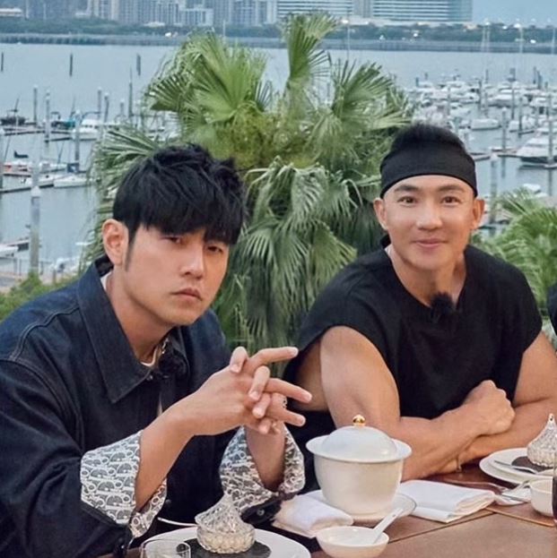 生日快乐!刘畊宏祝贺文出错 杰伦哭笑不得