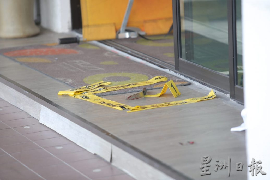 疑钱财纠纷一死二伤 老板娘被男员工刺死