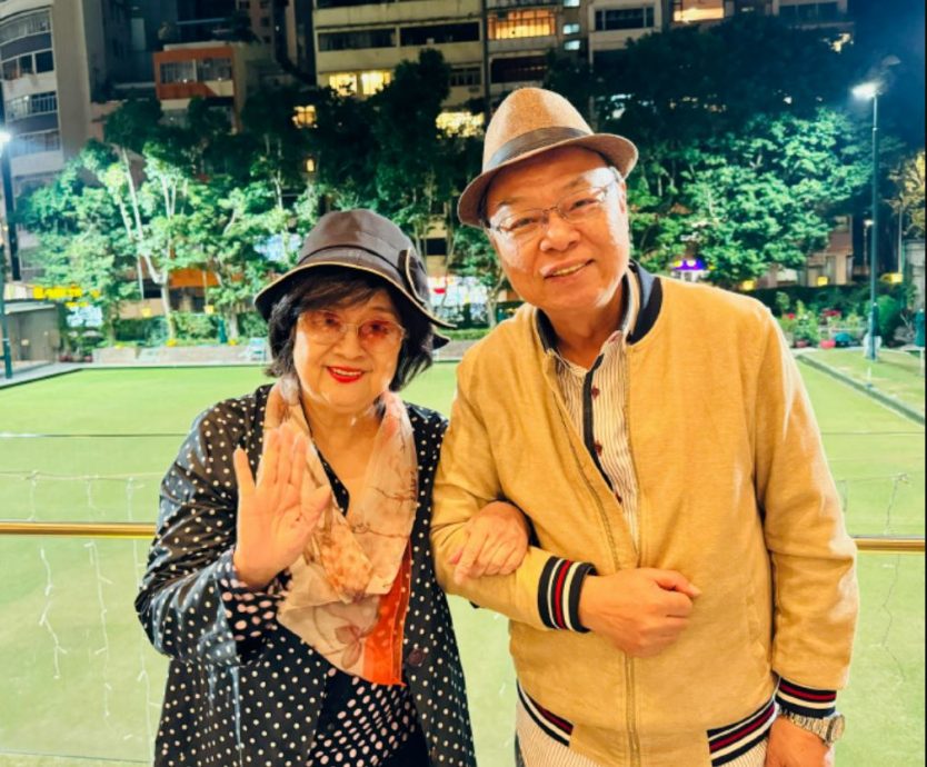 相约黄淑仪李力持补庆75岁生日 徐小凤重现经典黑白波点Look