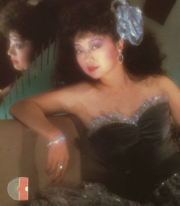 相约黄淑仪李力持补庆75岁生日 徐小凤重现经典黑白波点Look