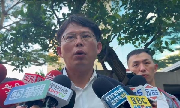 立法院支持蓝或绿 民众党15日记者会说明