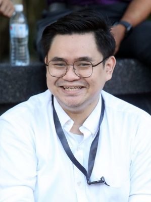 给全国/逾千人夹道欢送卸任元首—人头访/7图