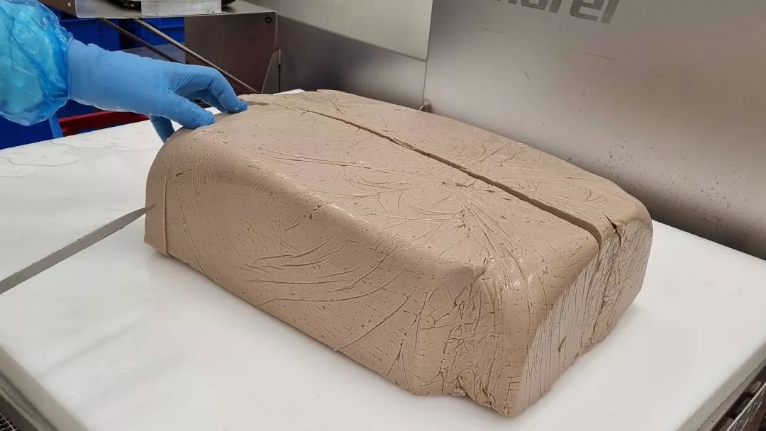 绿量无穷∕ 骨头变美食 肉食者也能为绿色未来贡献力量