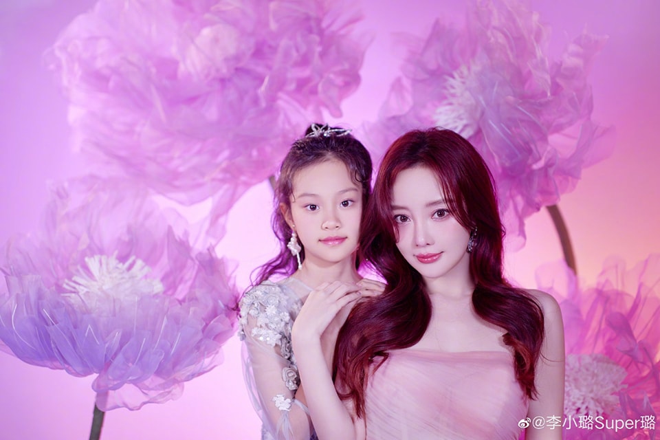 网留言扯妈妈出轨对象 李小璐女儿回呛恶评