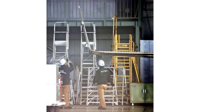 羽田再出事!日航地面车撞海保机 “机翼龟裂”不能飞