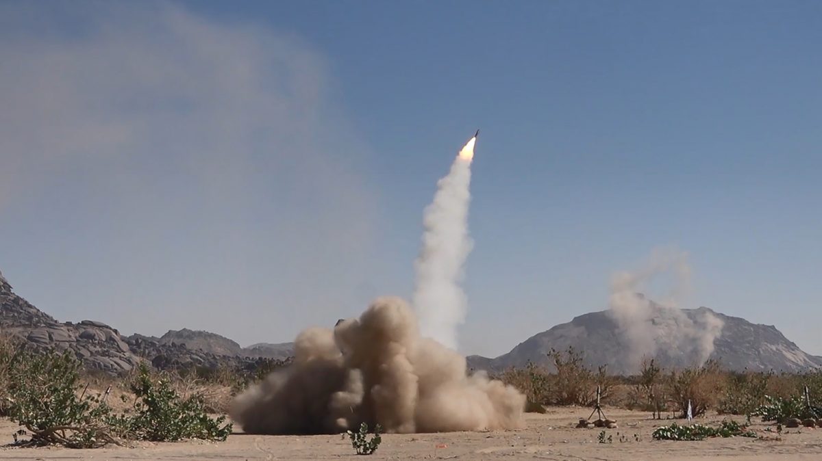 胡塞武装控制区向美舰发射导弹 美军：已击落