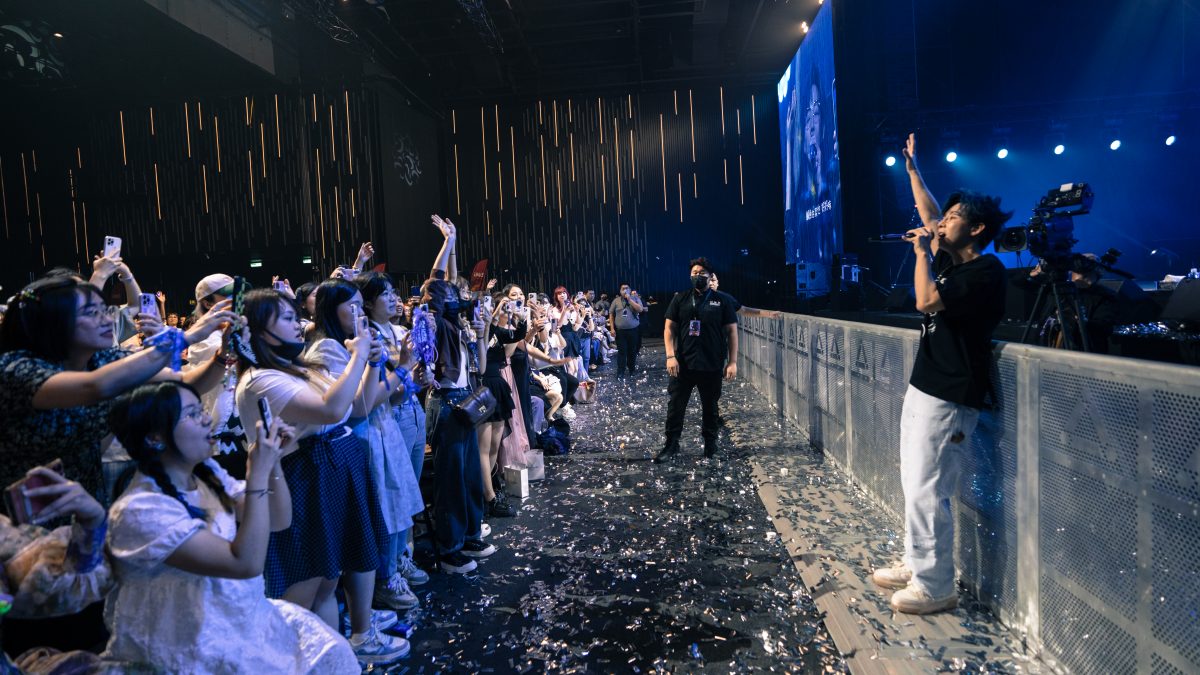 胡夏几乎跳脱裤子 林子祥萌喊小宝贝 