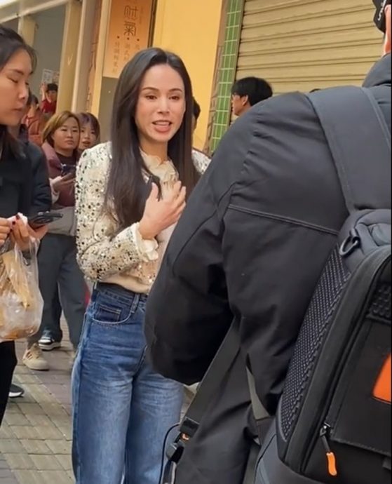 脸颊凸起被疑过医美 李若彤曝罹怪病没得医