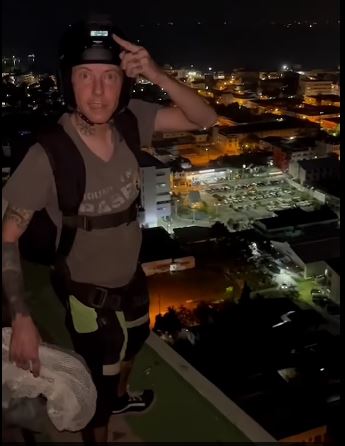 英男芭堤雅29楼天台现跳伞悲剧收场   降落伞没张开 坠地亡